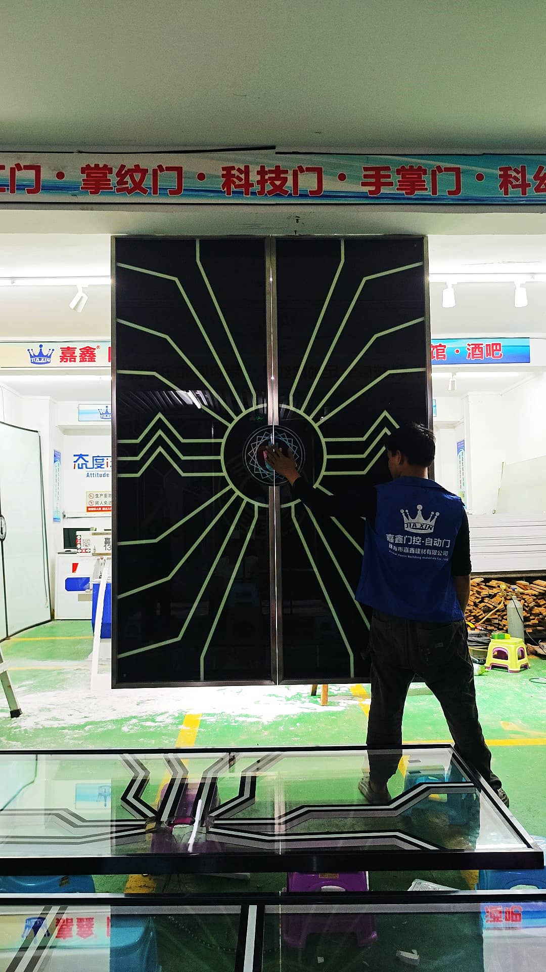 串串店网红门 触控感应门