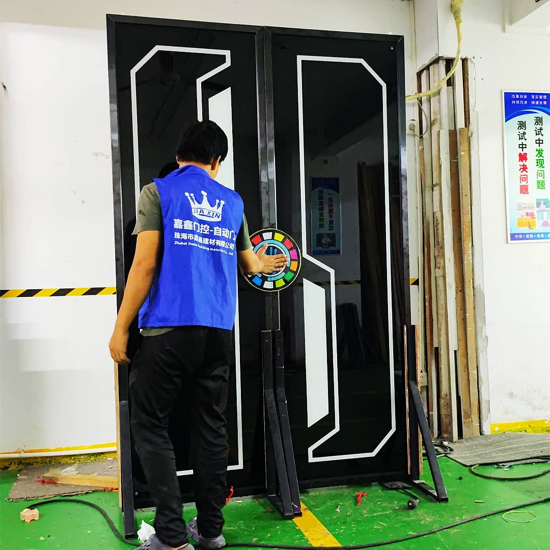 科幻风格网红感应门